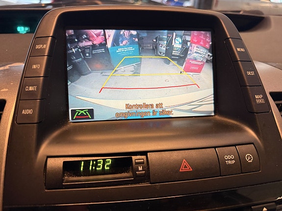 Toyota Prius 13 of 14