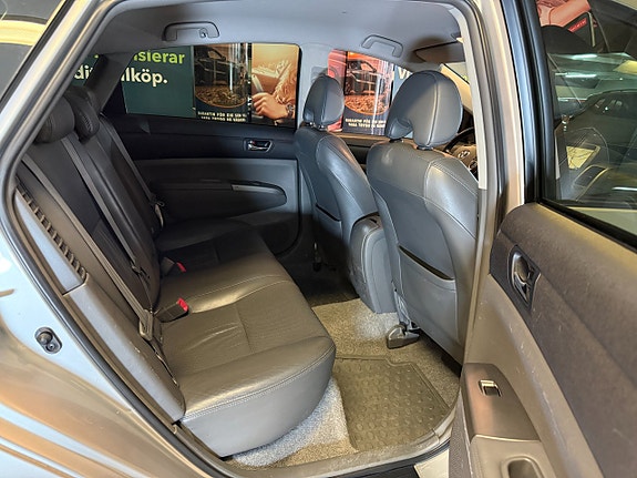 Toyota Prius 14 of 14