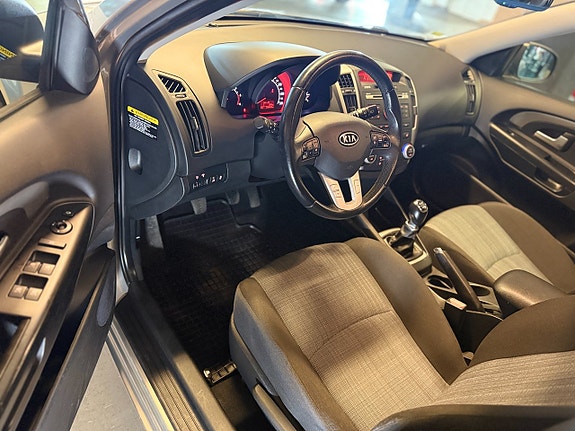 Kia Ceed 7 of 14
