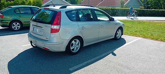 Hyundai i30 4 of 6