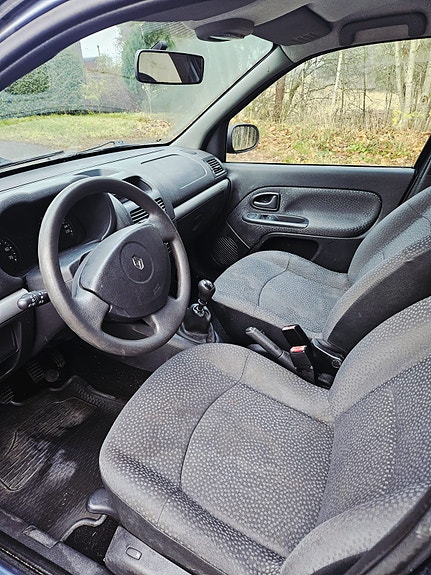 Renault Clio 6 of 7