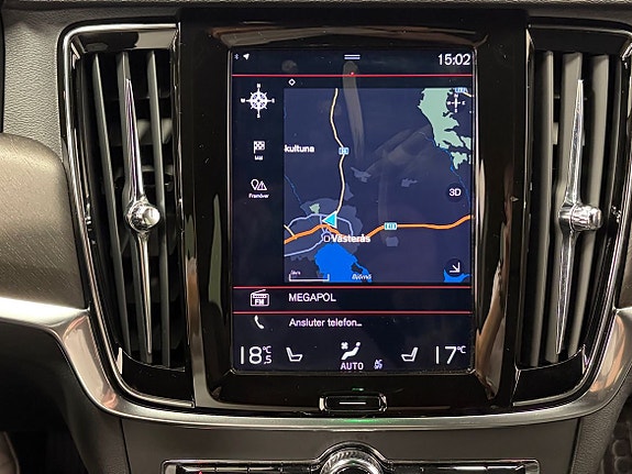Volvo V90 Cross Country 12 of 19