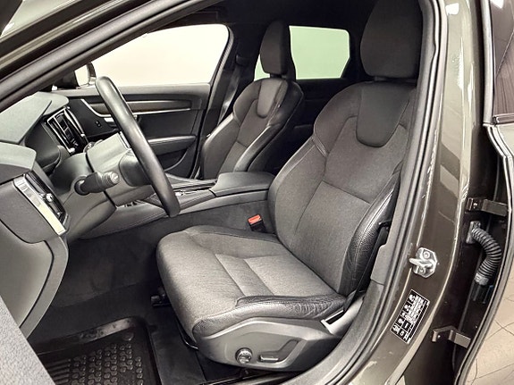 Volvo V90 Cross Country 8 of 19