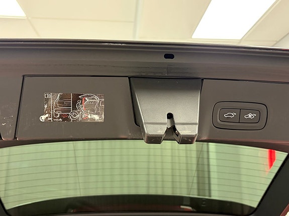 Volvo V90 Cross Country 18 of 19
