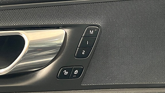Volvo XC60 28 of 30