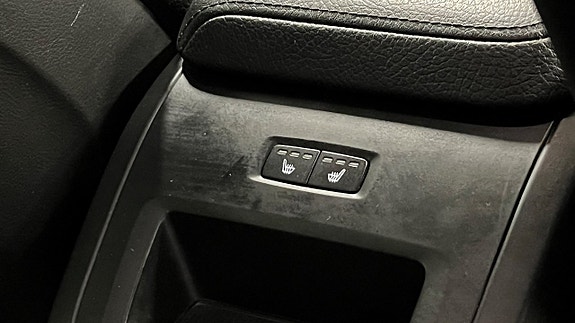 Volvo XC60 30 of 30