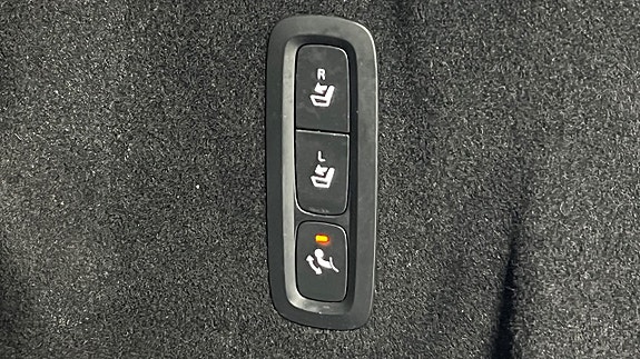 Volvo XC60 20 of 30