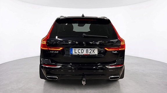 Volvo XC60 5 of 30