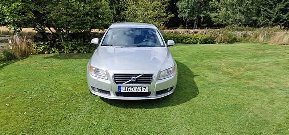 Volvo S80 2 of 17