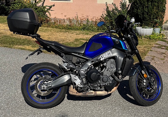 Yamaha MT-09 5 of 9
