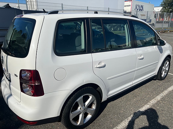 Volkswagen Touran 16 of 20