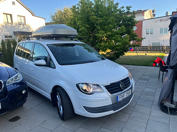 Volkswagen Touran 3 of 20