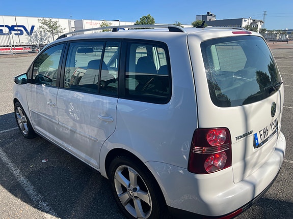Volkswagen Touran 13 of 20