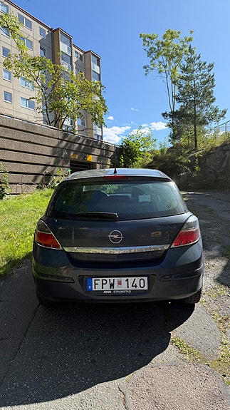Opel Astra 4 of 10