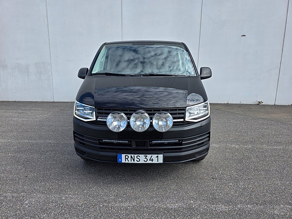 Volkswagen Transporter 2 of 13