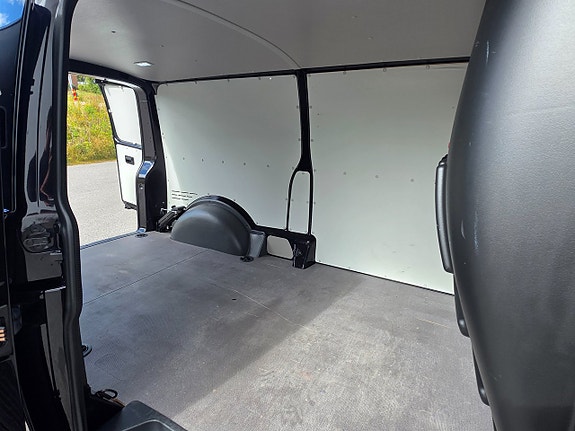 Volkswagen Transporter 11 of 13