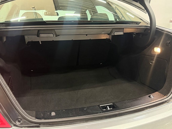 Mercedes-Benz C180 18 of 22