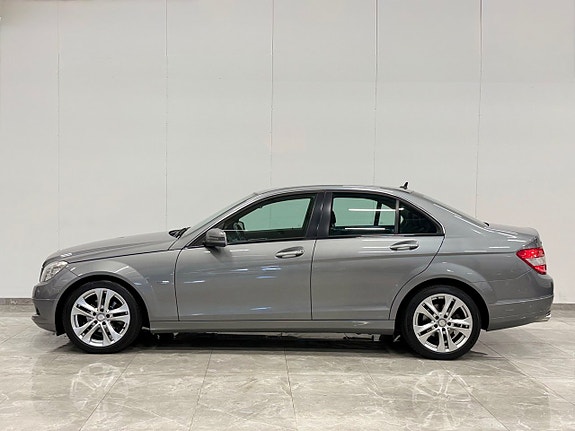 Mercedes-Benz C180 8 of 22