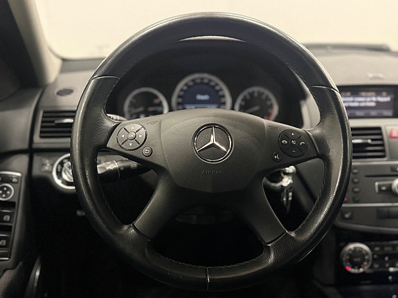 Mercedes-Benz C180 19 of 22