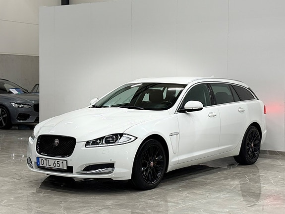 Jaguar XF 4 of 24