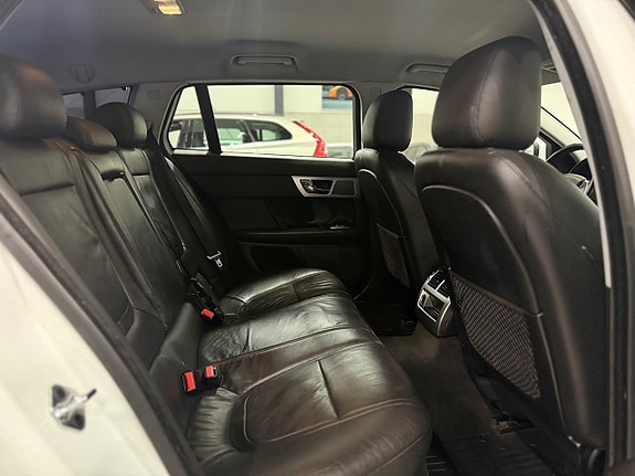 Jaguar XF 15 of 24