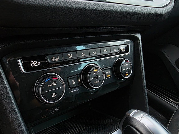 Volkswagen Tiguan 16 of 21