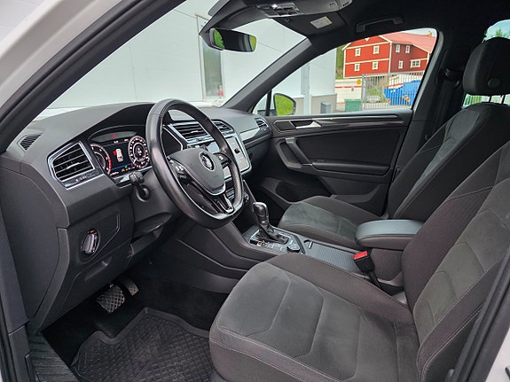 Volkswagen Tiguan 9 of 21