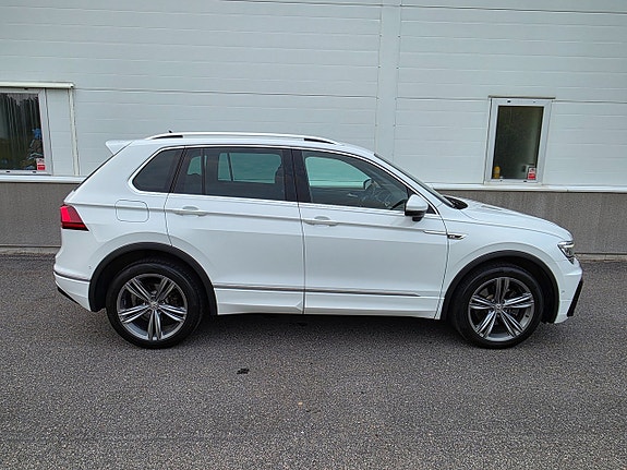 Volkswagen Tiguan 4 of 21