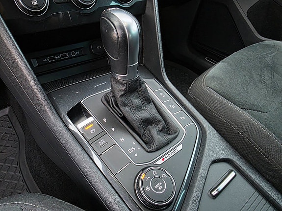 Volkswagen Tiguan 17 of 21