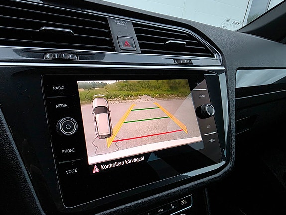 Volkswagen Tiguan 13 of 21