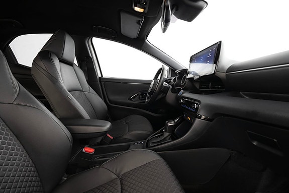 Toyota Yaris 14 of 22