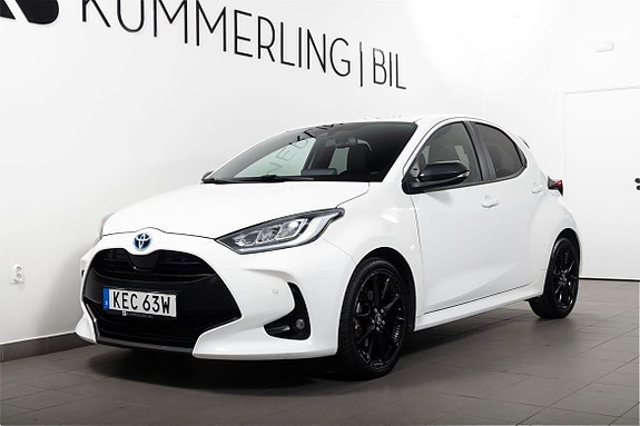 Toyota Yaris 2 of 22