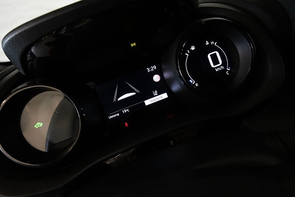 Toyota Yaris 19 of 22