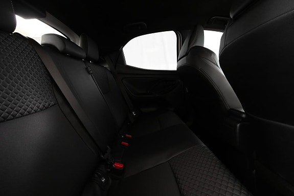 Toyota Yaris 15 of 22