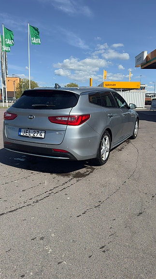 Kia Optima 2 of 6