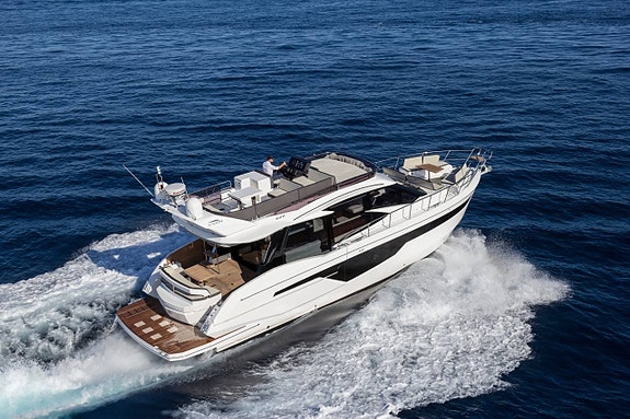 Galeon 500 Flybridge med 3 kabiner! 3 of 12