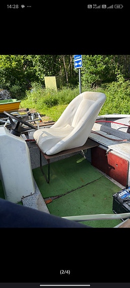 Båt med kapell 6 of 17