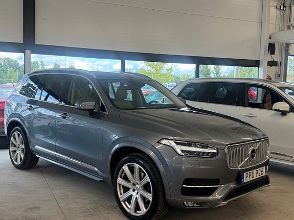 Volvo XC90 14 of 14
