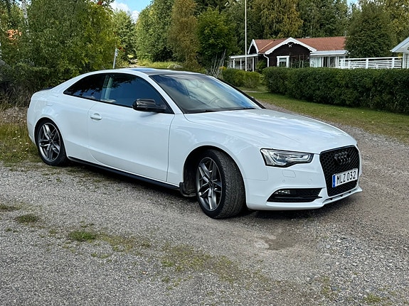 Audi A5 2 of 7