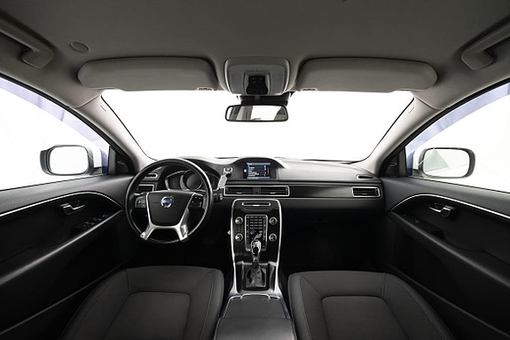 Volvo XC70 13 of 19