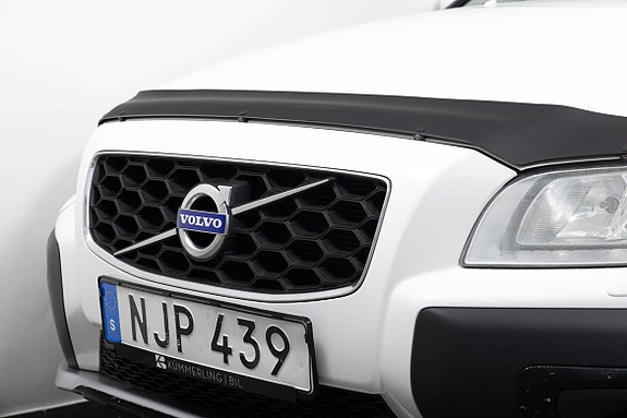 Volvo XC70 3 of 19