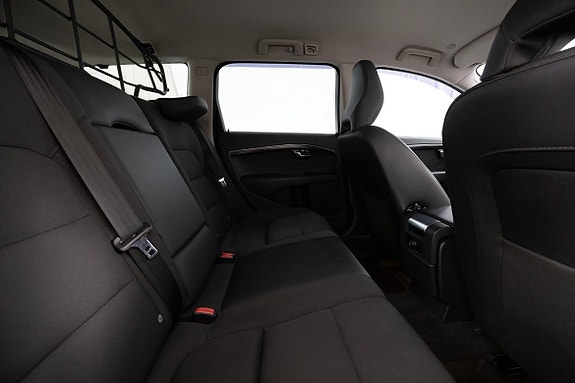 Volvo XC70 15 of 19
