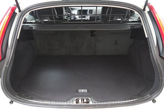 Volvo V60 Cross Country 26 of 26