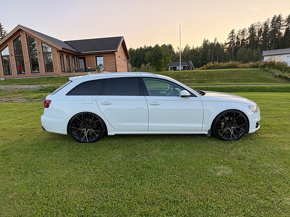 Audi A6 allroad 2 of 9