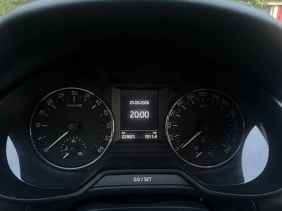 Skoda Octavia 4 of 8