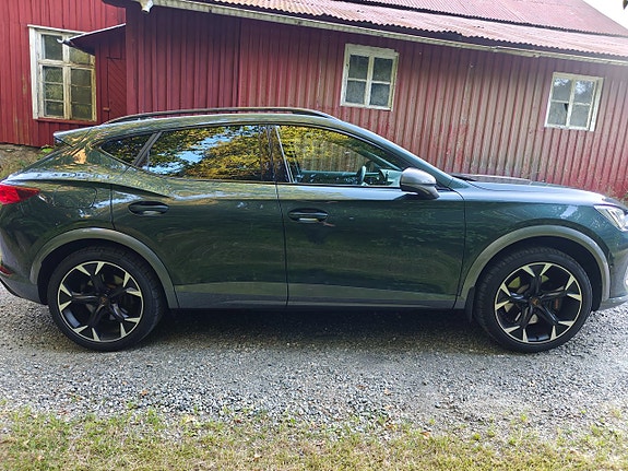 Cupra Formentor 8 of 30