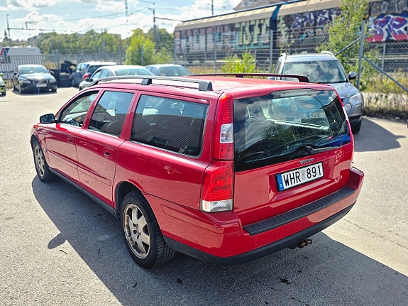 Volvo V70 6 of 18