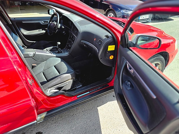 Volvo V70 14 of 18