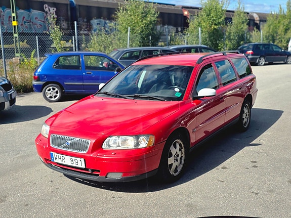 Volvo V70 3 of 18