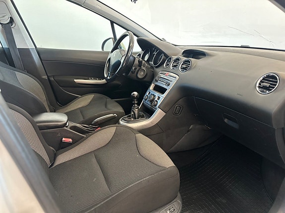 Peugeot 308 18 of 21
